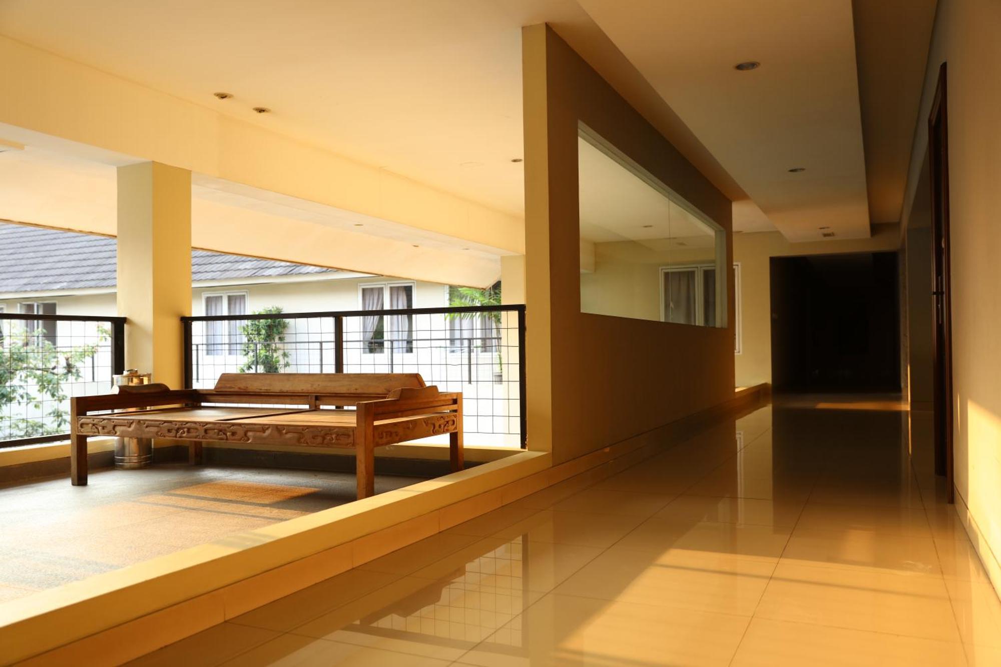 Hotel Bale Ocasa Tangerang Zewnętrze zdjęcie